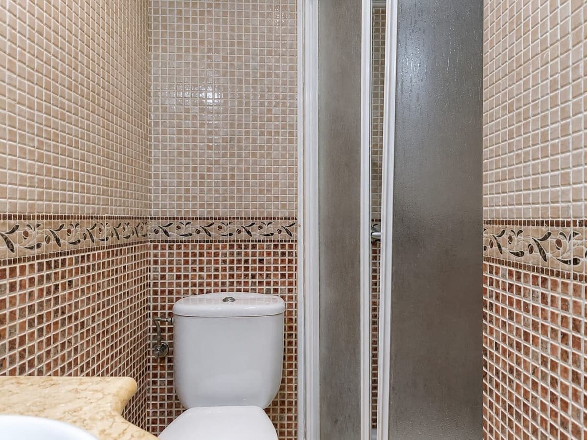 Middle Floor Apartment in Marbella — photo 8 of 10