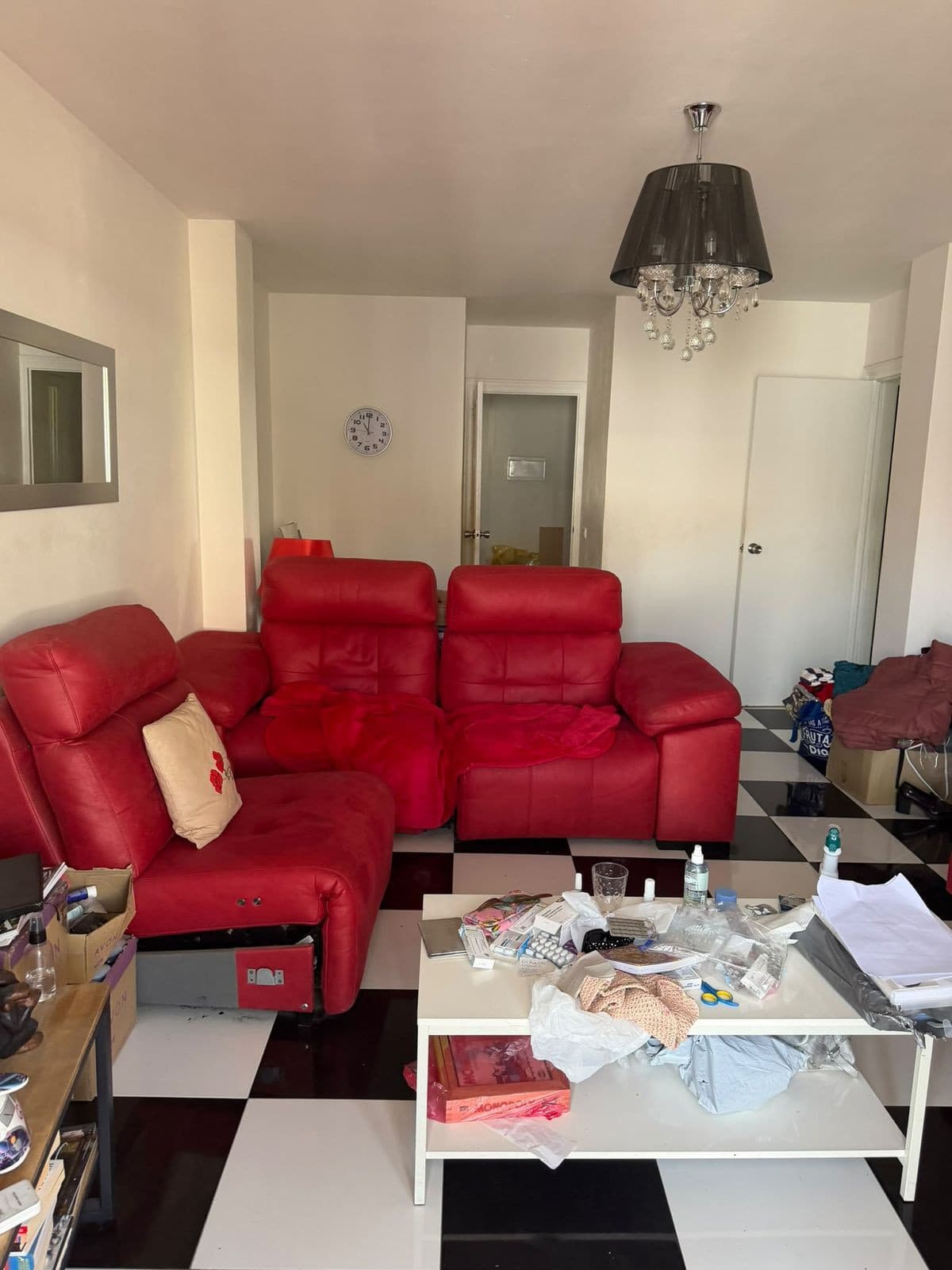 Middle Floor Apartment in Estepona — photo 4 of 8