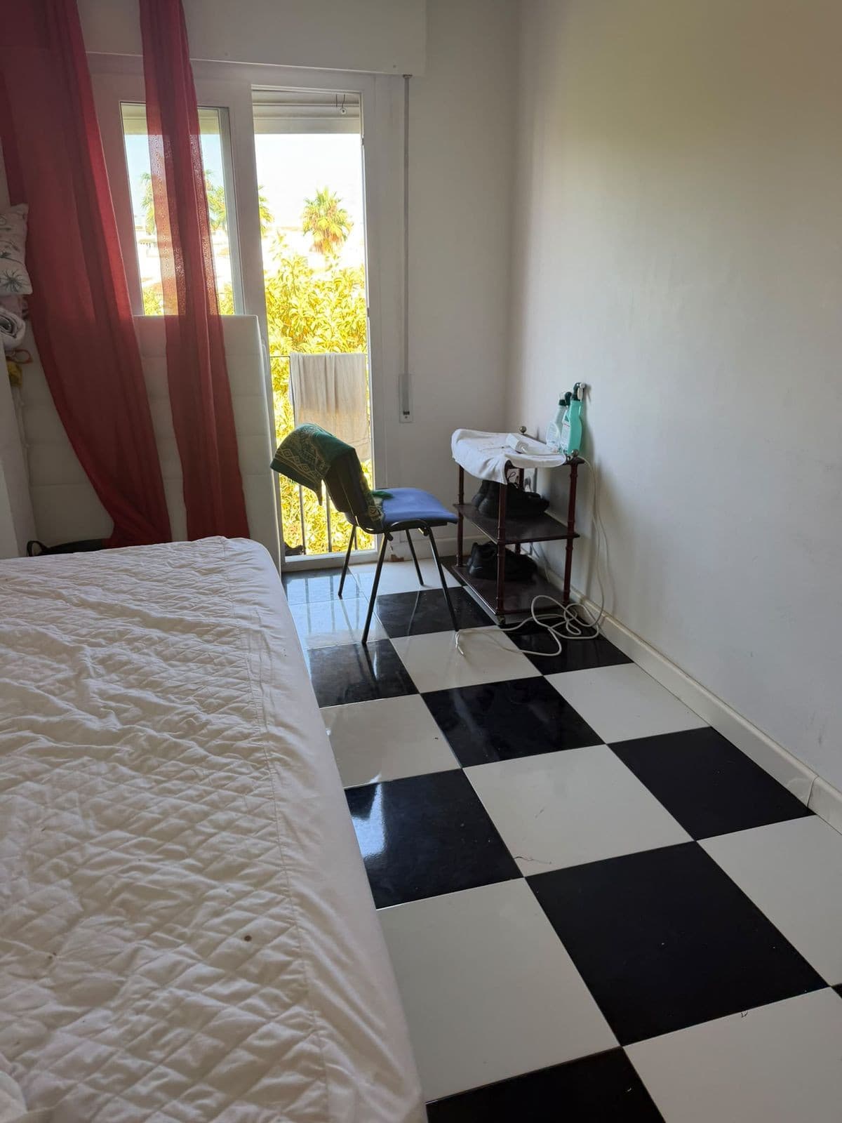 Middle Floor Apartment in Estepona — photo 7 of 8
