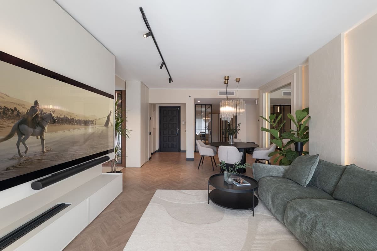 Ground Floor Apartment in Benahavís — photo 1 of 10