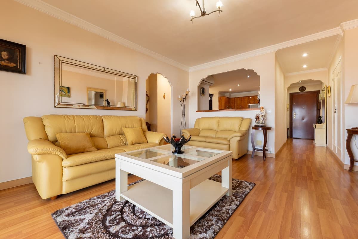 Top Floor Apartment in Fuengirola — photo 1 of 10