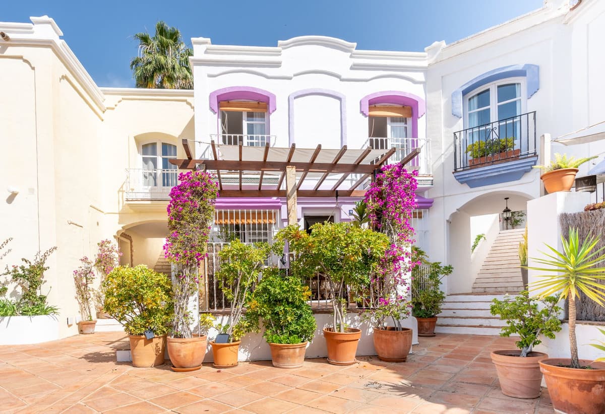 Townhouse in Benahavís — photo 4 of 10