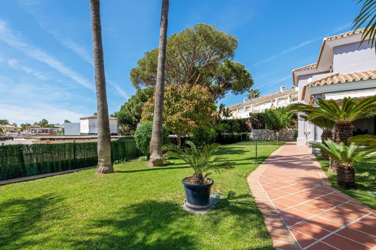 Detached Villa in Estepona — photo 7 of 10