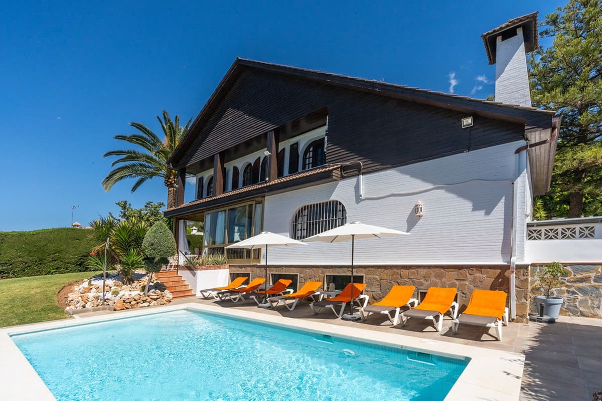 Detached Villa in Marbella — photo 2 of 10