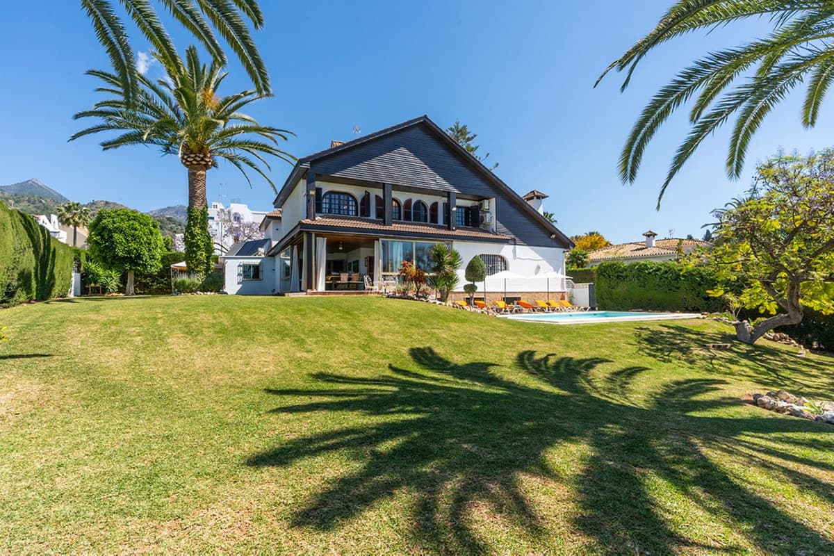 Detached Villa in Marbella — photo 6 of 10