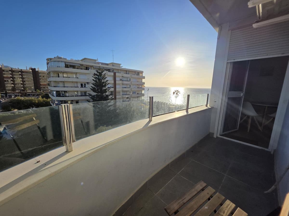 Middle Floor Apartment in Fuengirola — photo 4 of 10