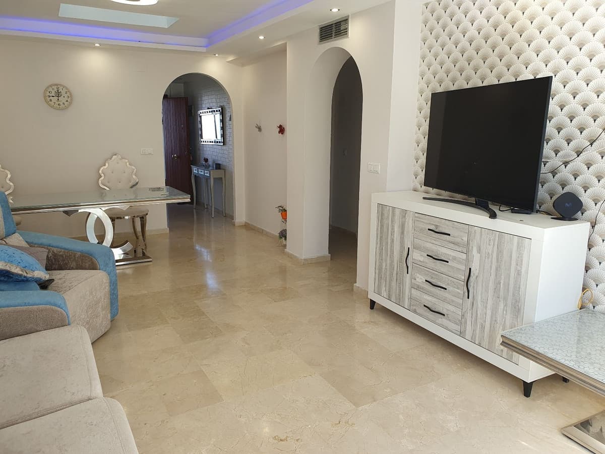 Penthouse in El Paraiso — photo 2 of 10