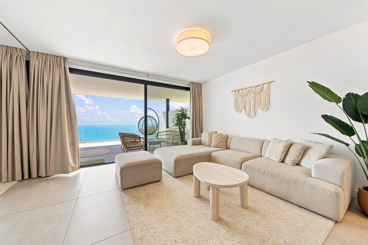 Middle Floor Apartment in Fuengirola — photo 5 of 10