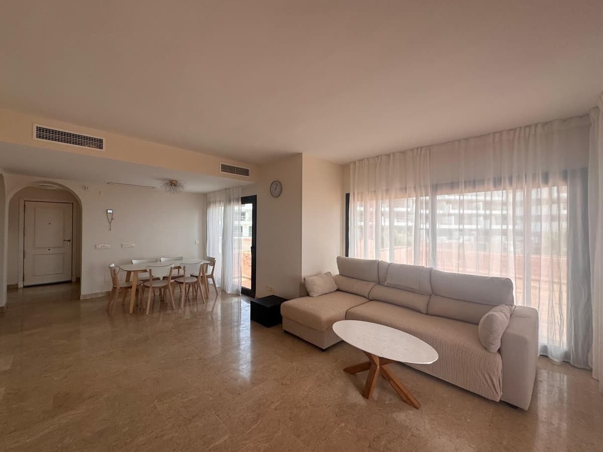 Penthouse in Manilva — photo 4 of 10