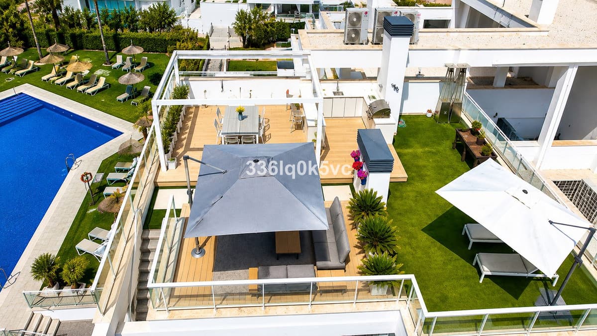 Penthouse in Benahavís — photo 4 of 10