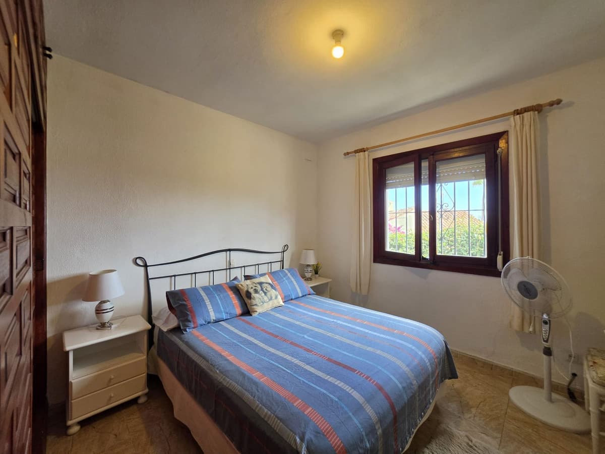 Detached Villa in Estepona — photo 4 of 10
