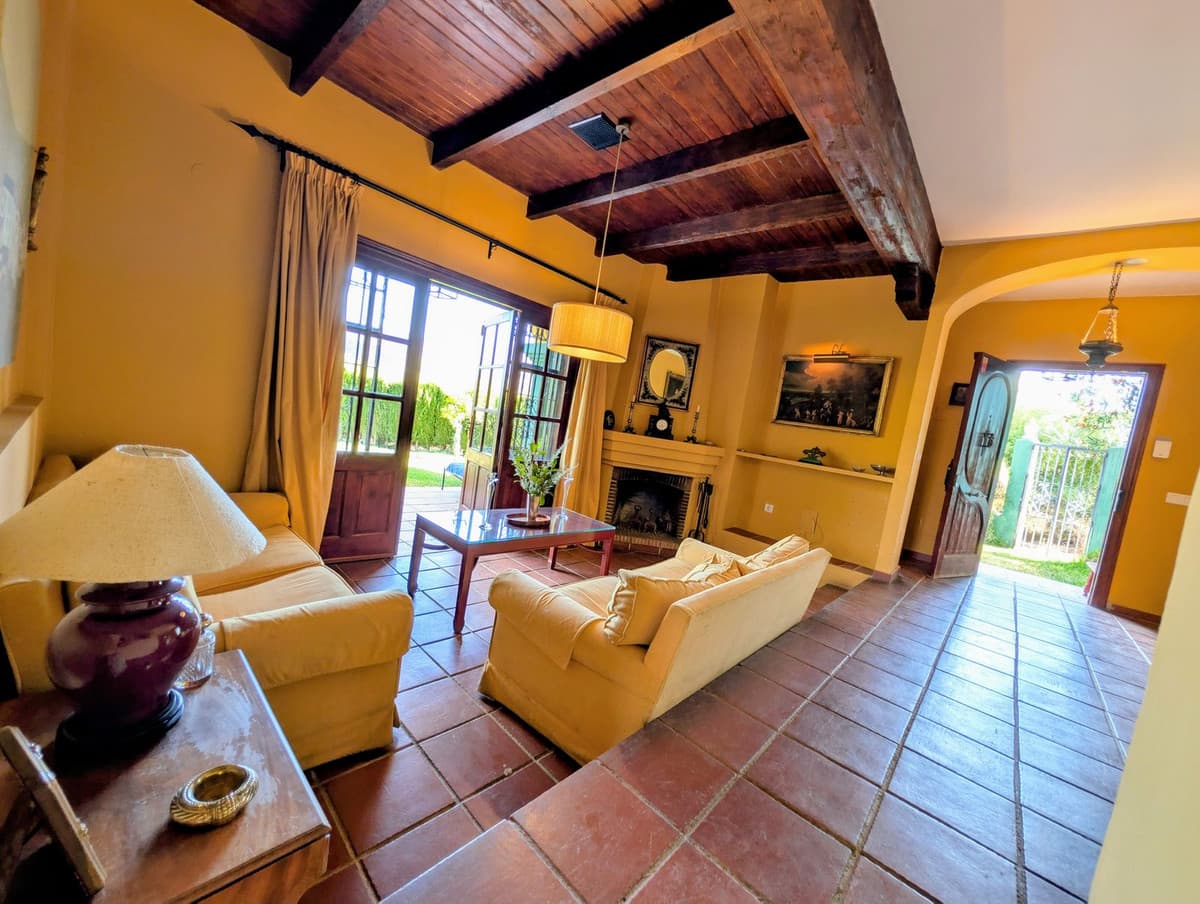 Detached Villa in Monda — photo 10 of 10