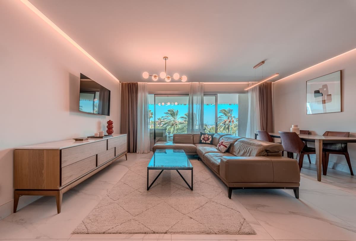 Middle Floor Apartment in San Pedro de Alcántara — photo 1 of 10