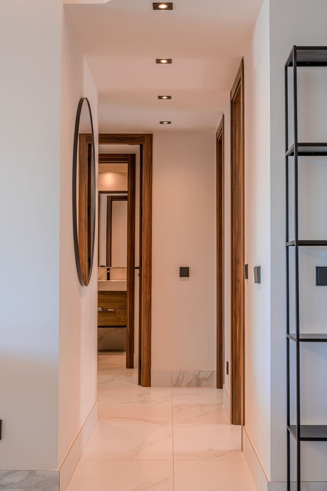 Middle Floor Apartment in San Pedro de Alcántara — photo 8 of 10