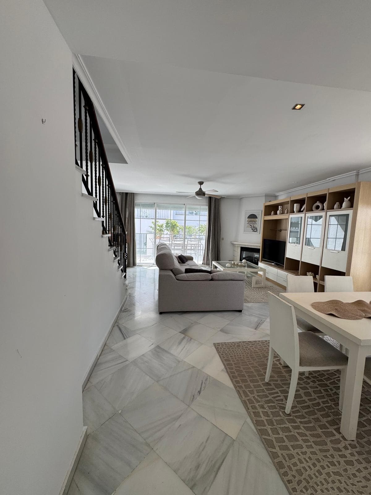 Townhouse in The Golden Mile — photo 7 of 10
