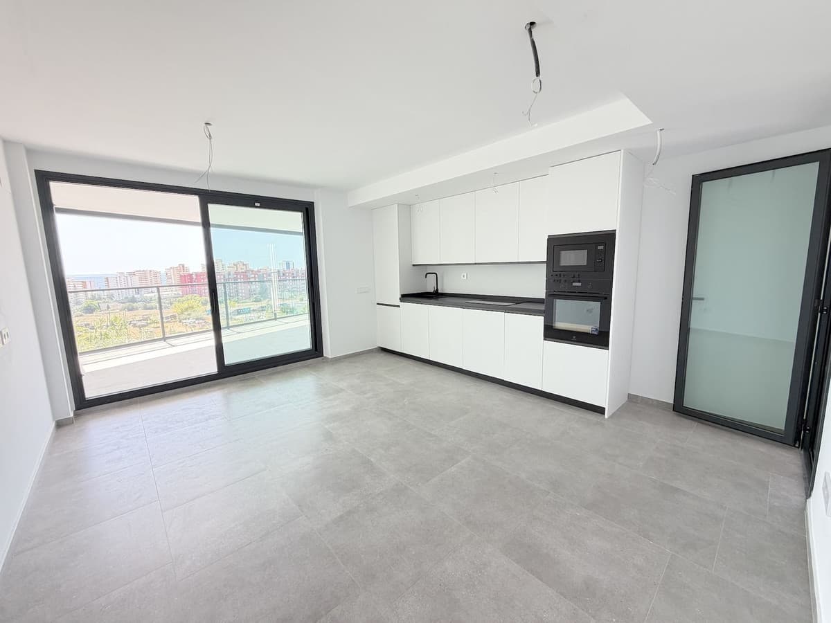 Middle Floor Apartment in Los Pacos — photo 2 of 10