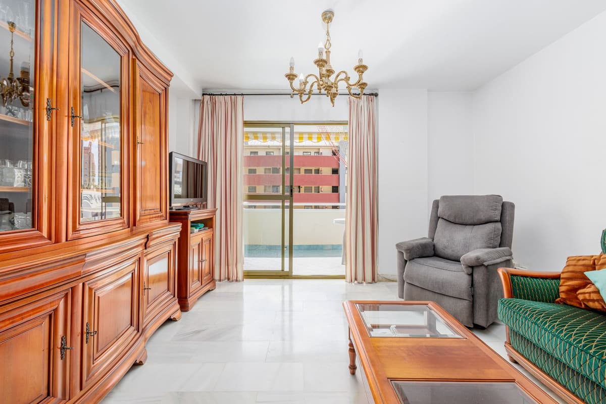 Middle Floor Apartment in Fuengirola — photo 6 of 10