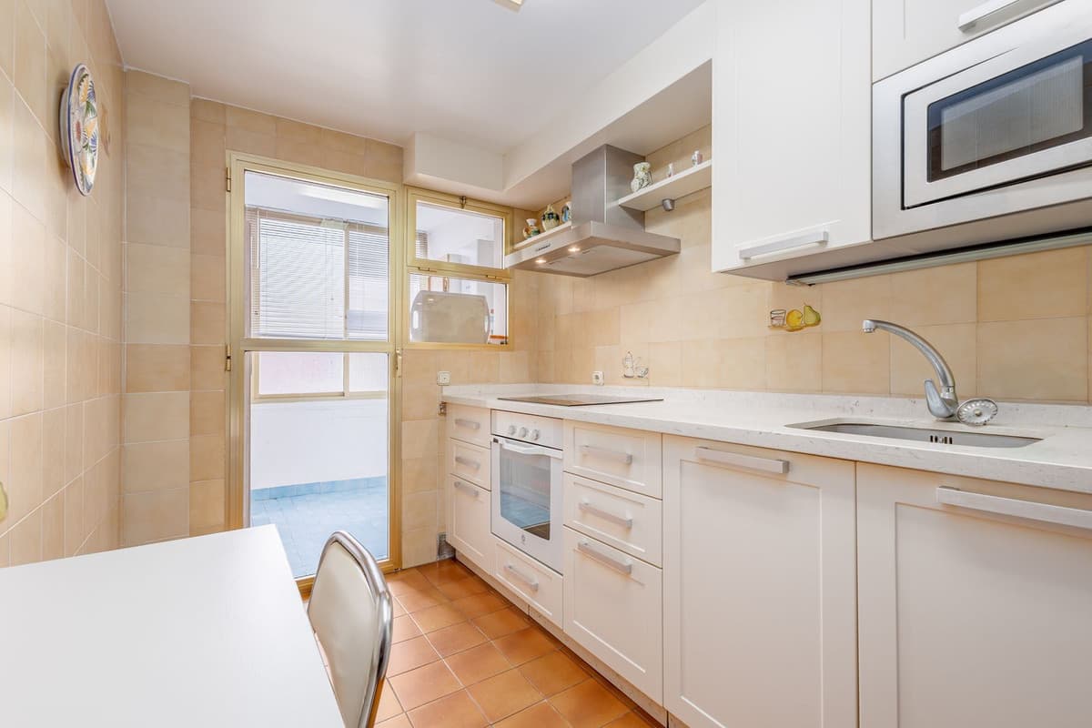 Middle Floor Apartment in Fuengirola — photo 8 of 10