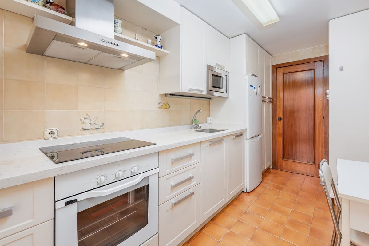Middle Floor Apartment in Fuengirola — photo 9 of 10