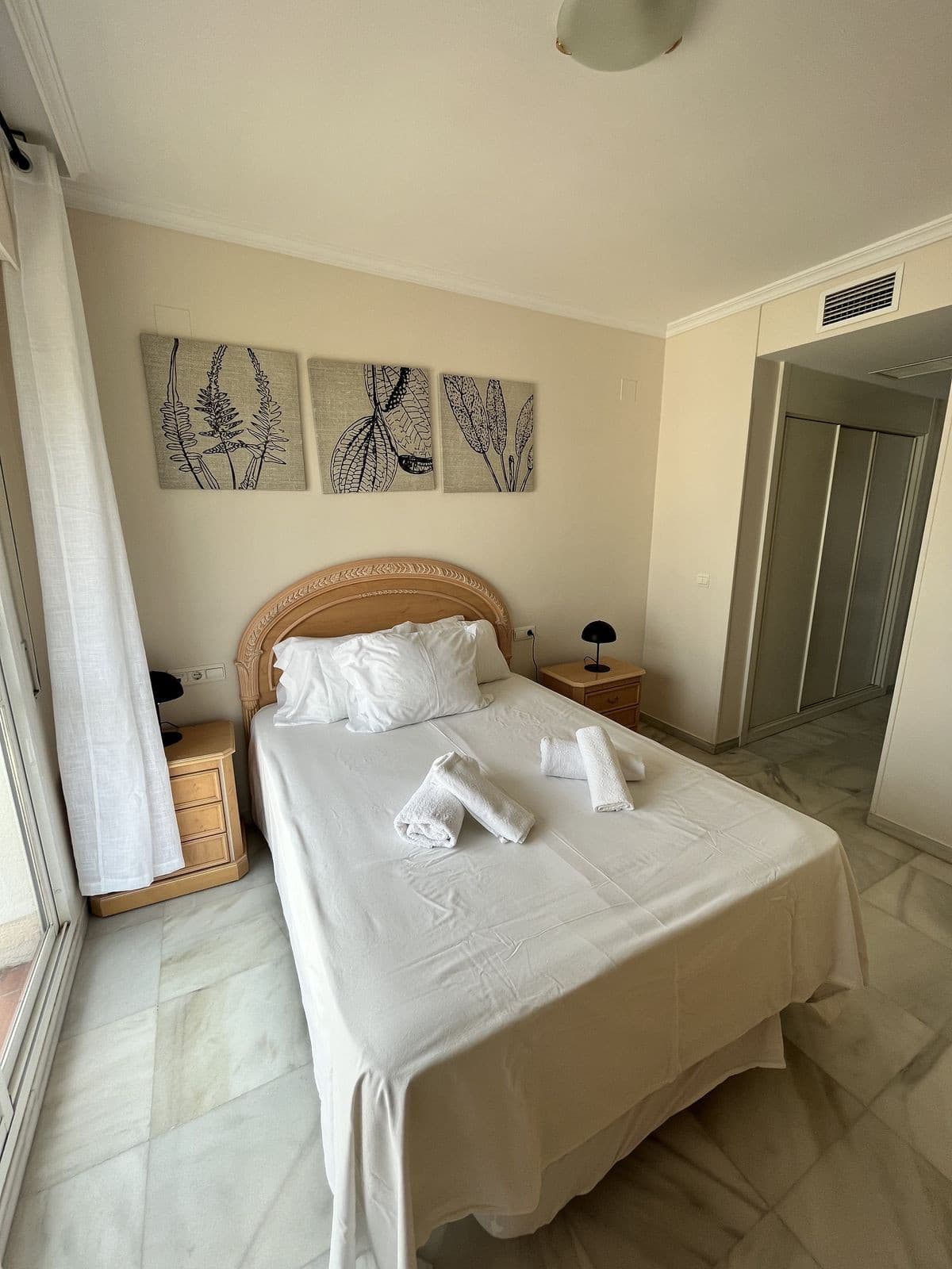Middle Floor Apartment in Nueva Andalucía — photo 7 of 10