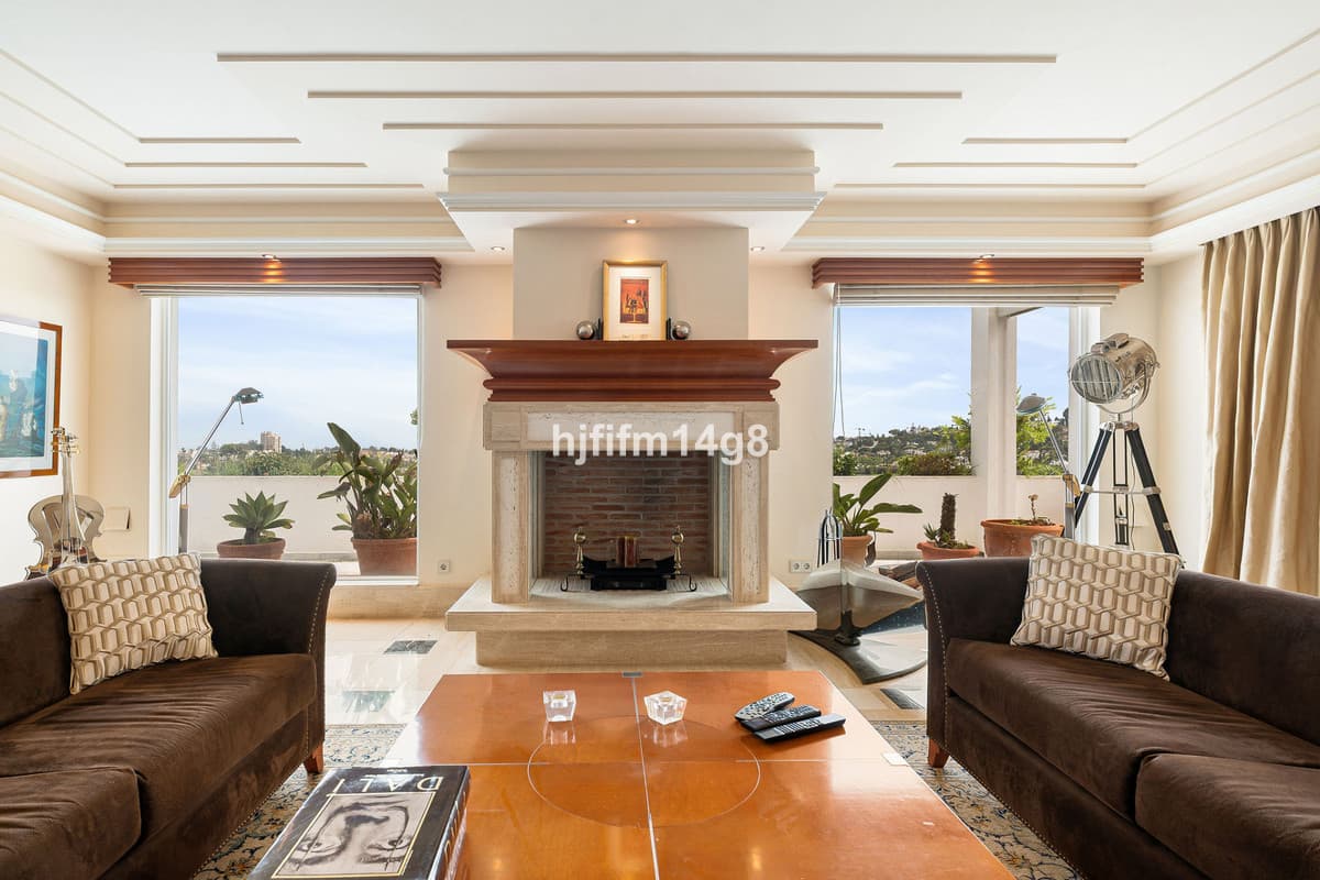 Penthouse in Nueva Andalucía — photo 5 of 10