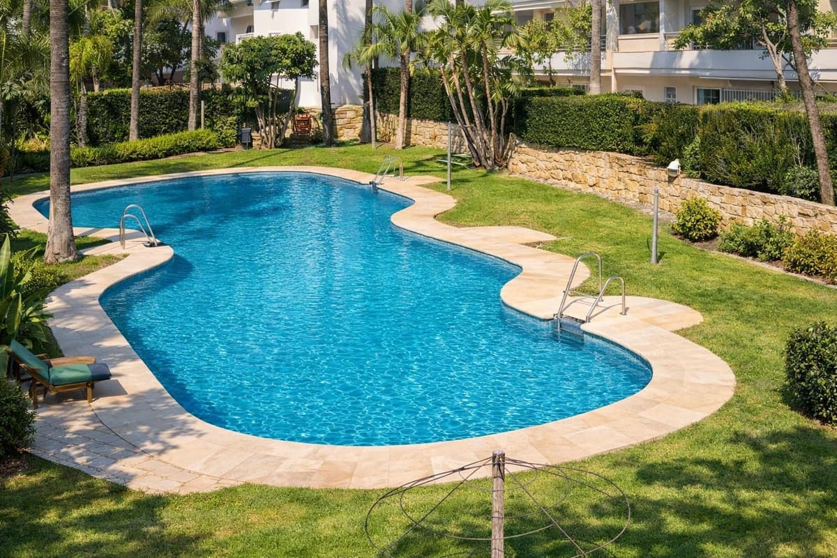 Penthouse Duplex in Guadalmina Baja — photo 4 of 10