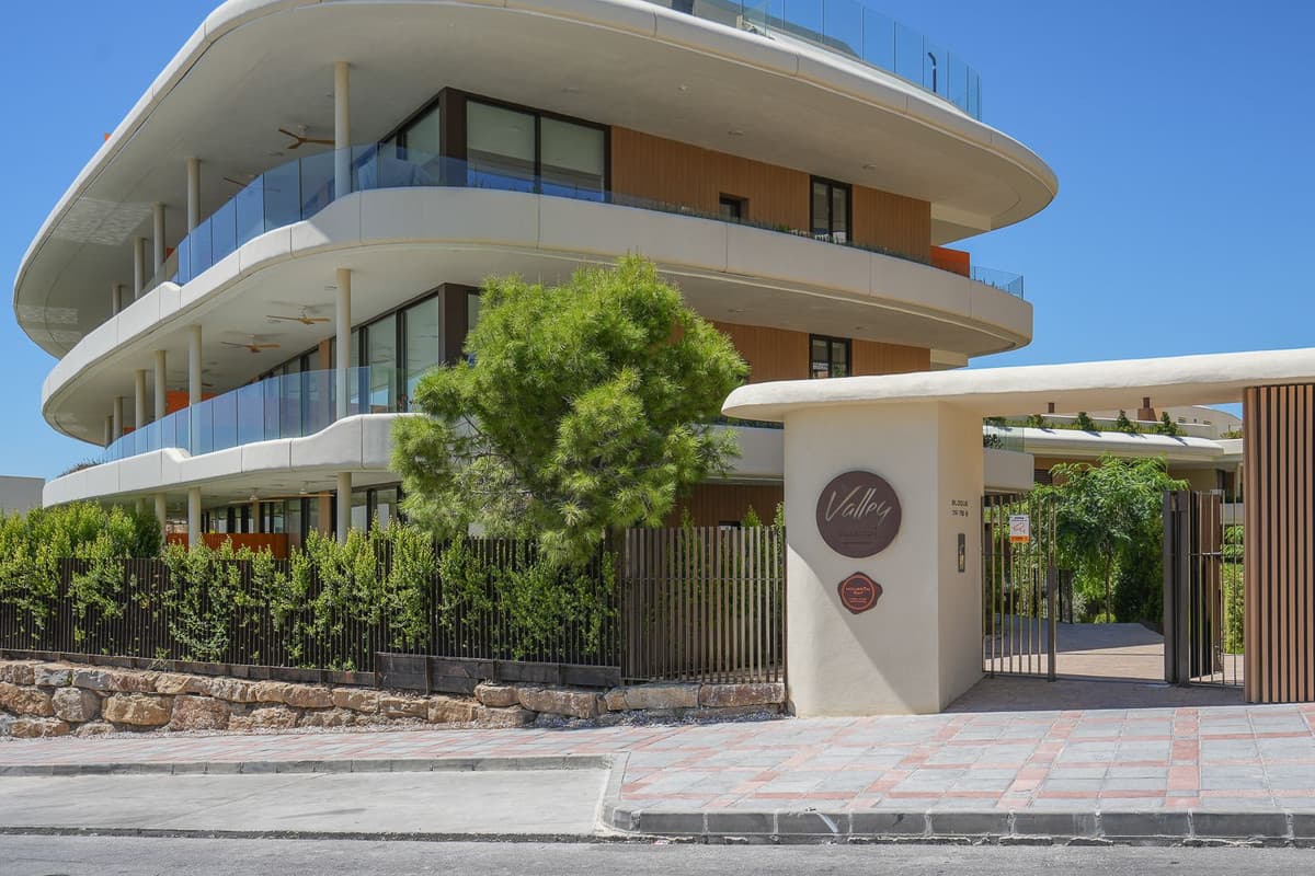 Middle Floor Apartment in Fuengirola — photo 5 of 10