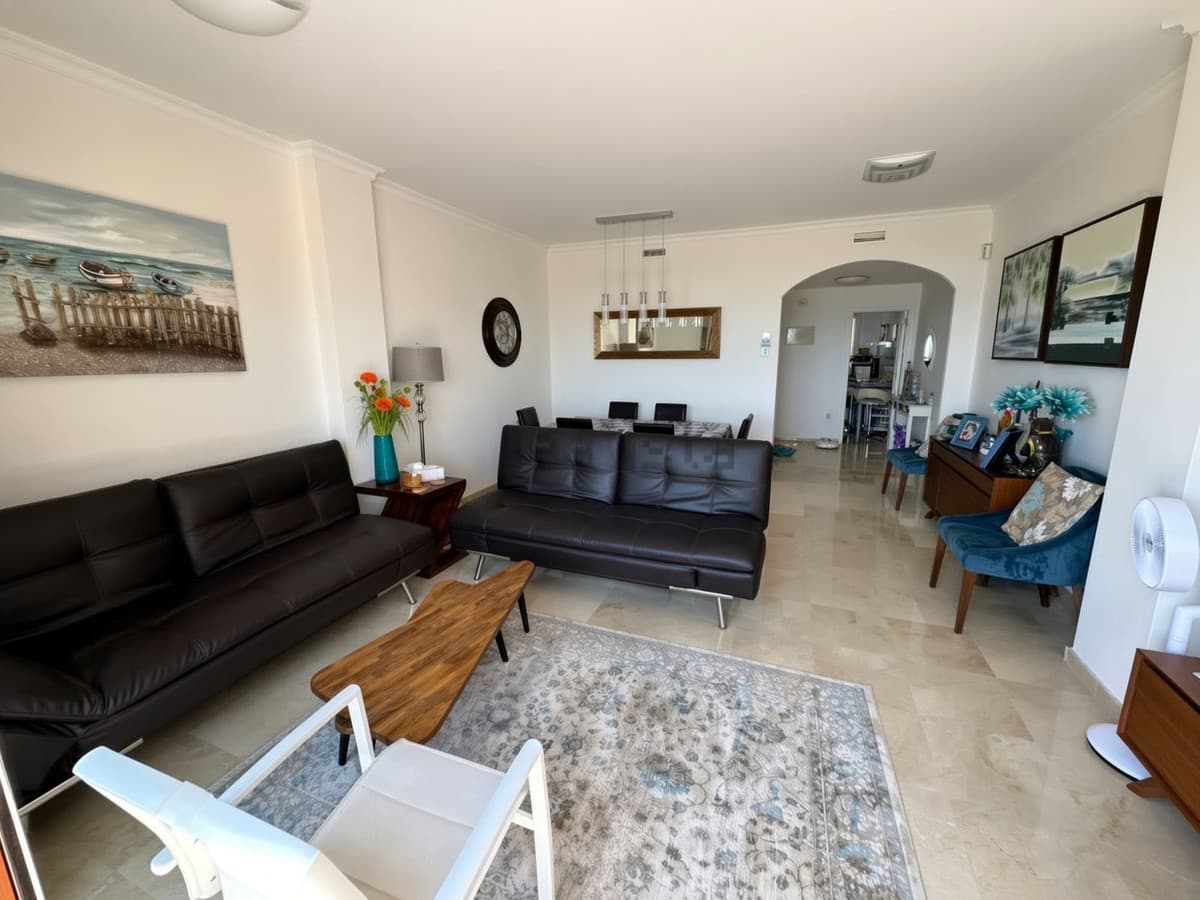 Penthouse in La Duquesa — photo 3 of 10