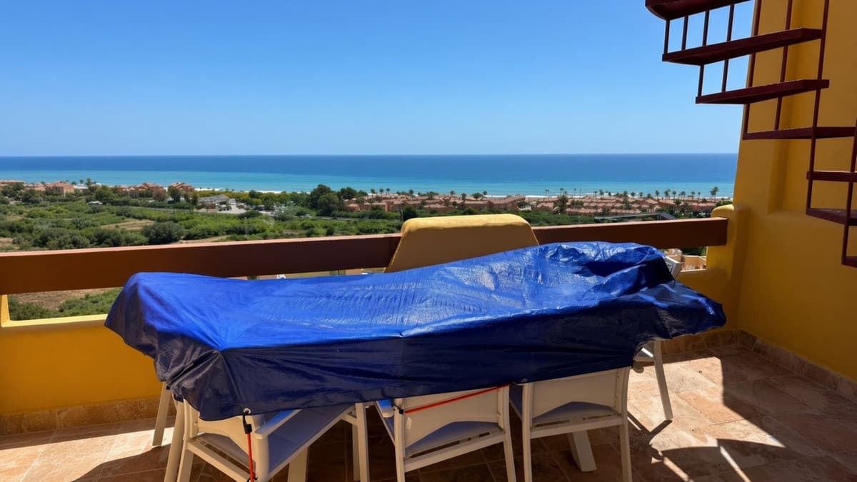 Penthouse in La Duquesa — photo 9 of 10