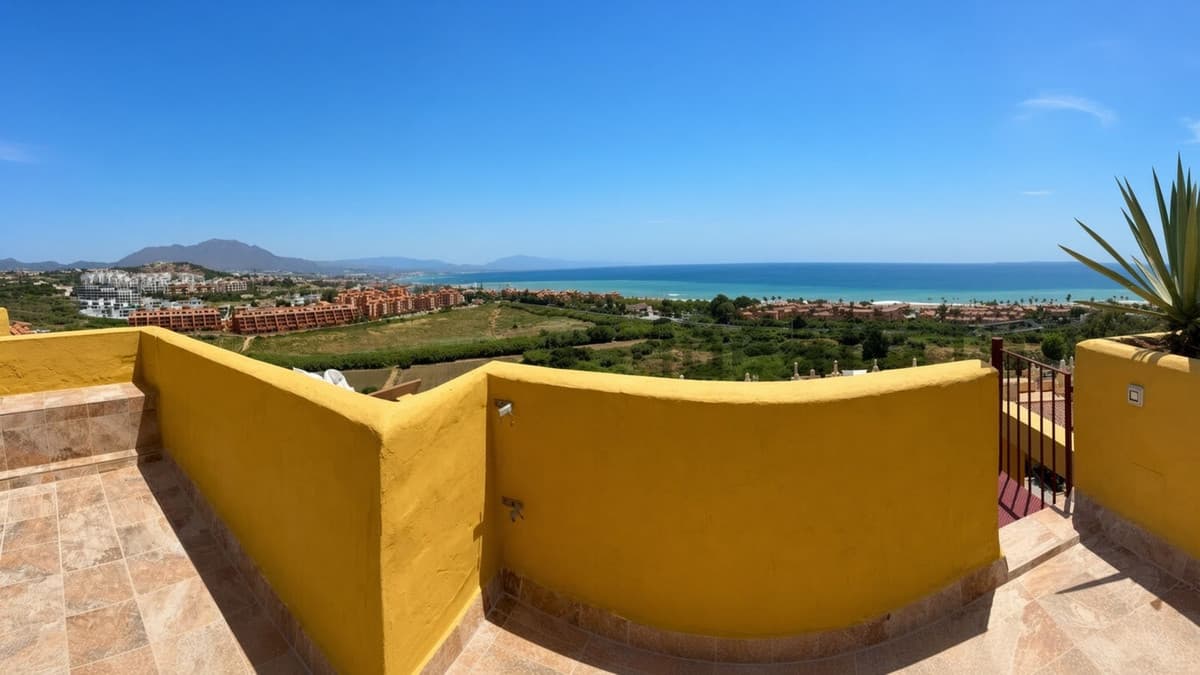 Penthouse in La Duquesa — photo 10 of 10
