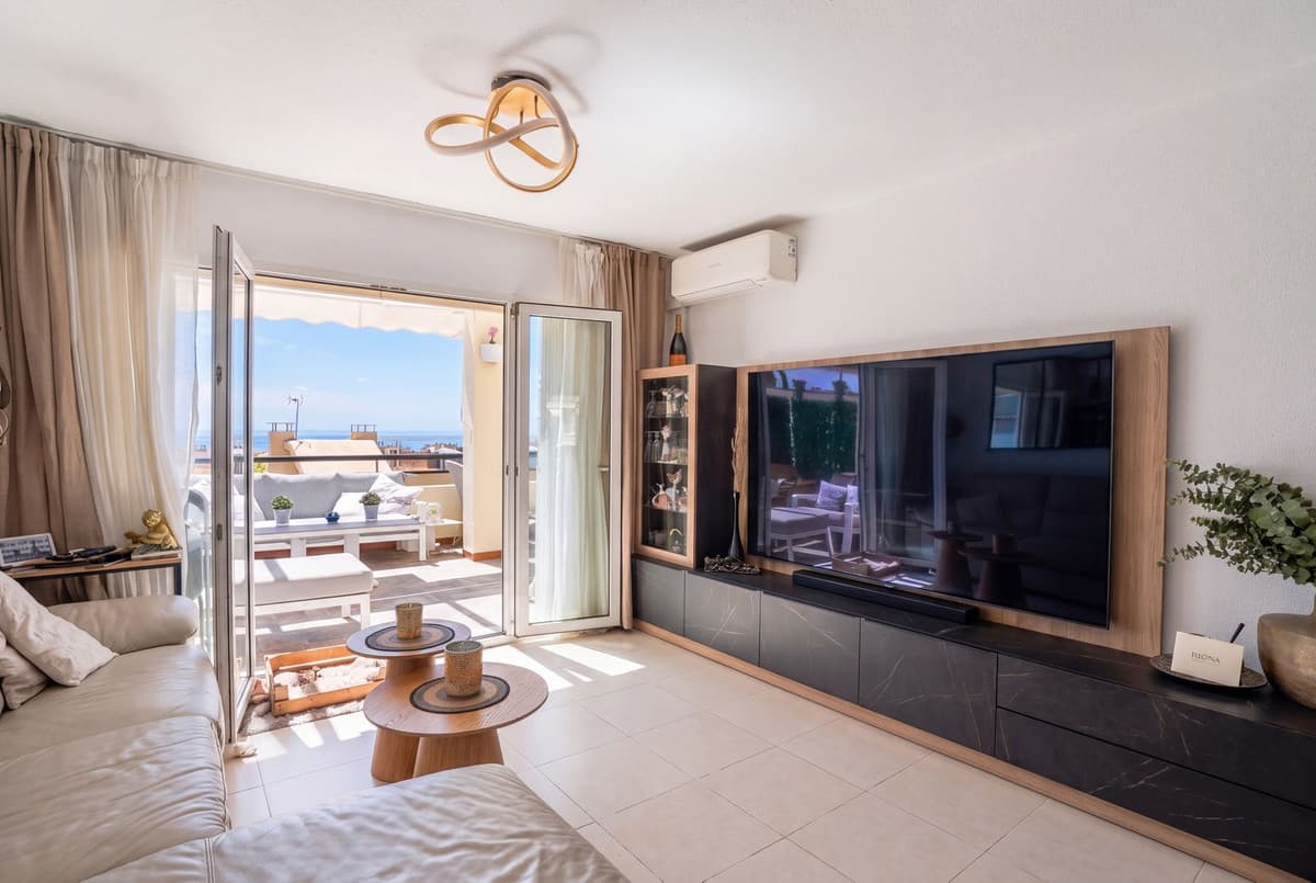 Penthouse in Calahonda — photo 2 of 10