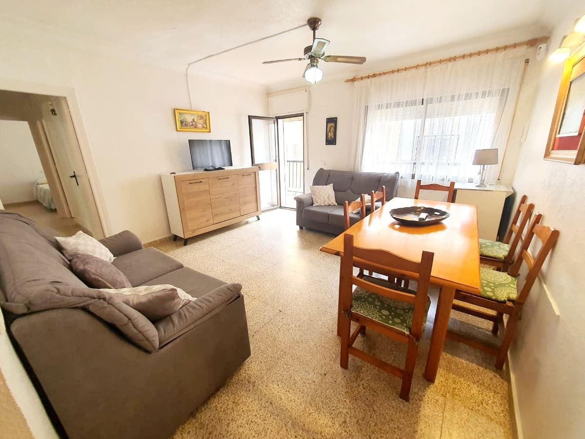 Middle Floor Apartment in Fuengirola — photo 4 of 10