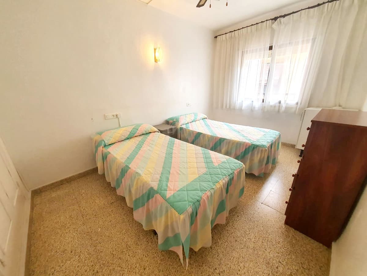 Middle Floor Apartment in Fuengirola — photo 10 of 10