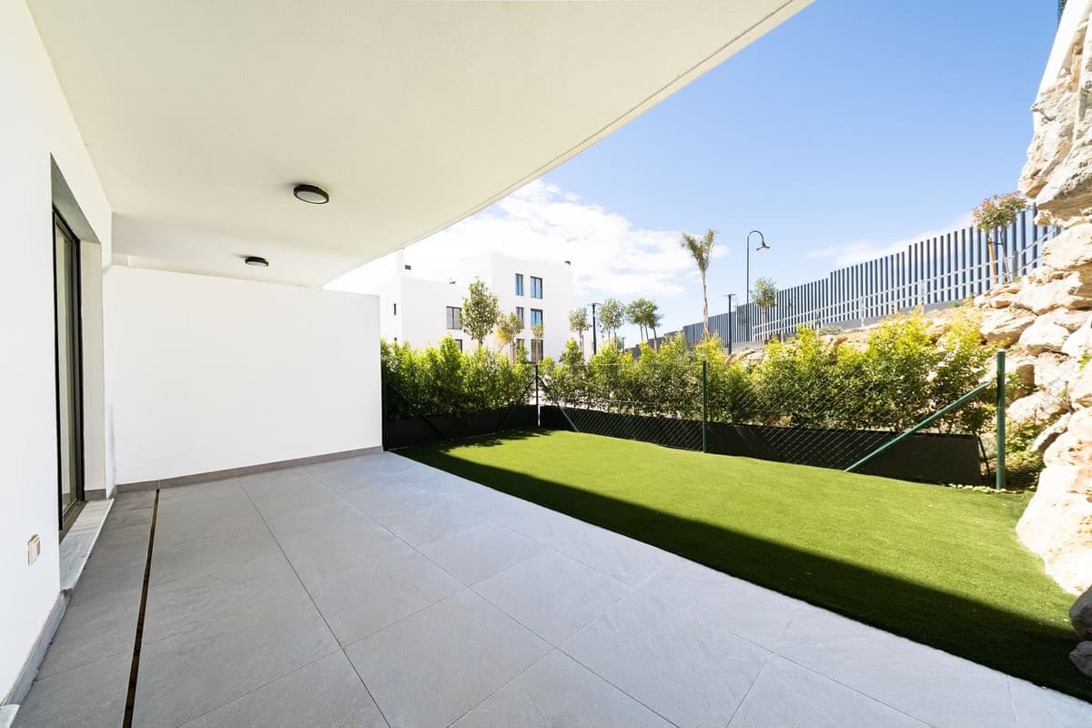 Ground Floor Apartment in El Chaparral — photo 9 of 10