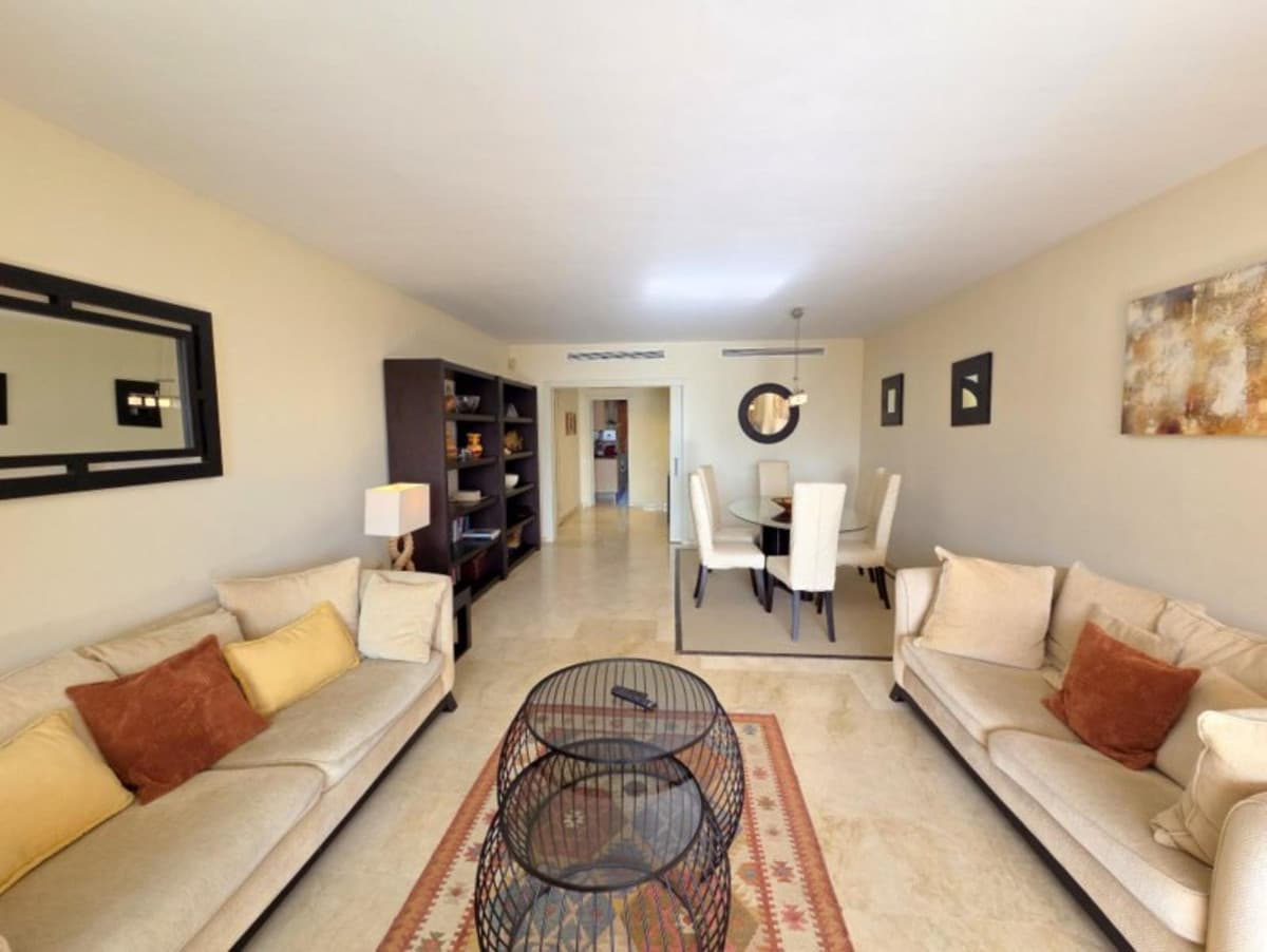Ground Floor Apartment in La Duquesa — photo 2 of 10