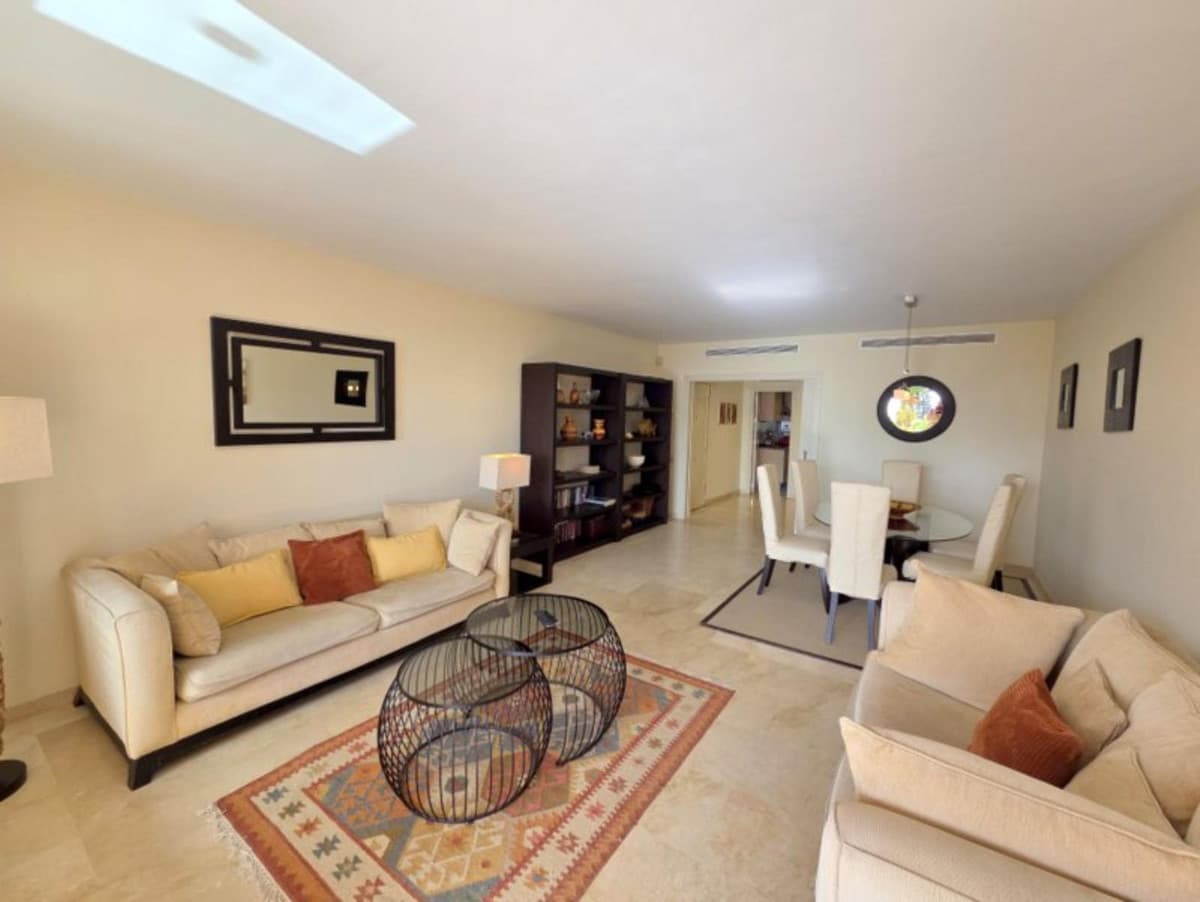 Ground Floor Apartment in La Duquesa — photo 3 of 10
