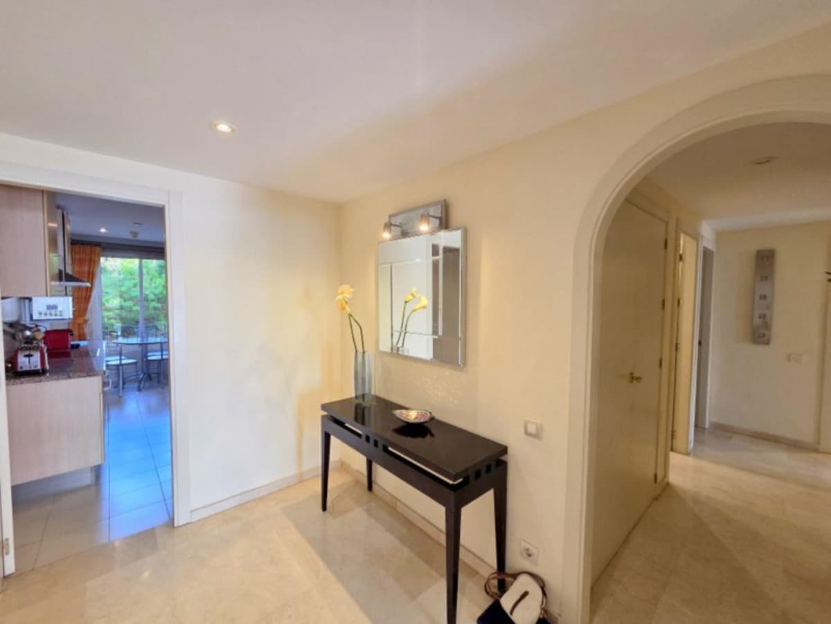 Ground Floor Apartment in La Duquesa — photo 8 of 10