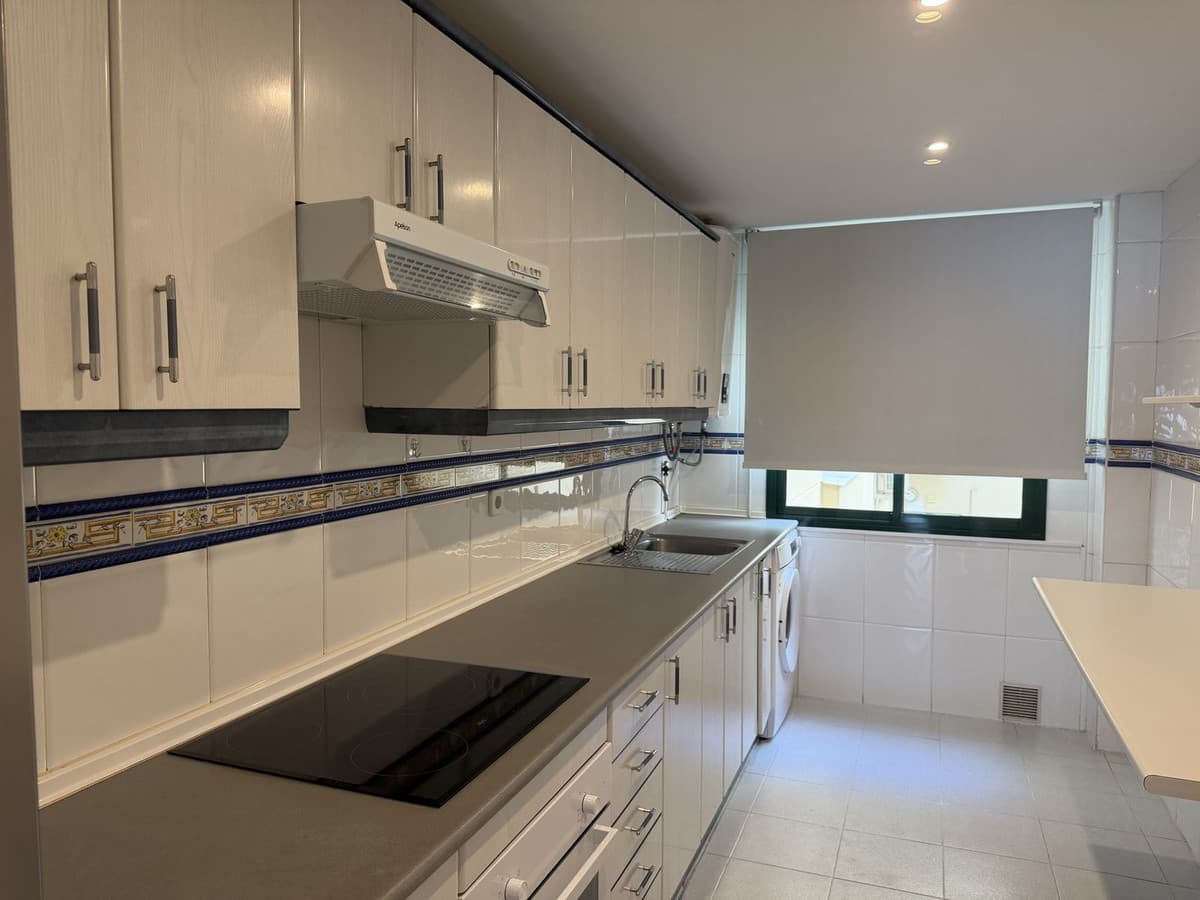Middle Floor Apartment in Marbella — photo 9 of 10