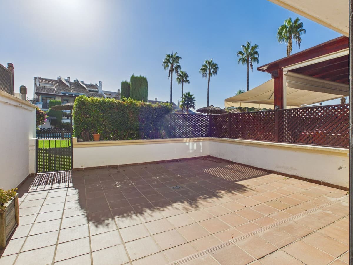 Townhouse in Marbella — photo 3 of 10