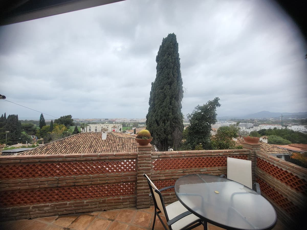 Semi-Detached House in Nueva Andalucía — photo 5 of 10
