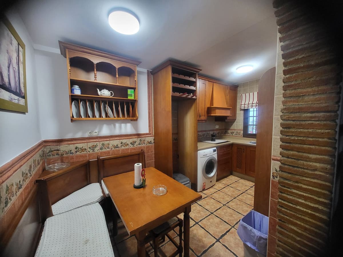 Semi-Detached House in Nueva Andalucía — photo 8 of 10