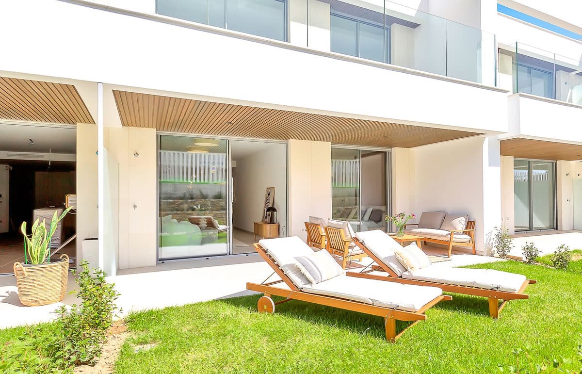 Ground Floor Apartment in Elviria — photo 1 of 10