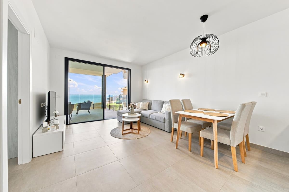 Middle Floor Apartment in Fuengirola — photo 5 of 10