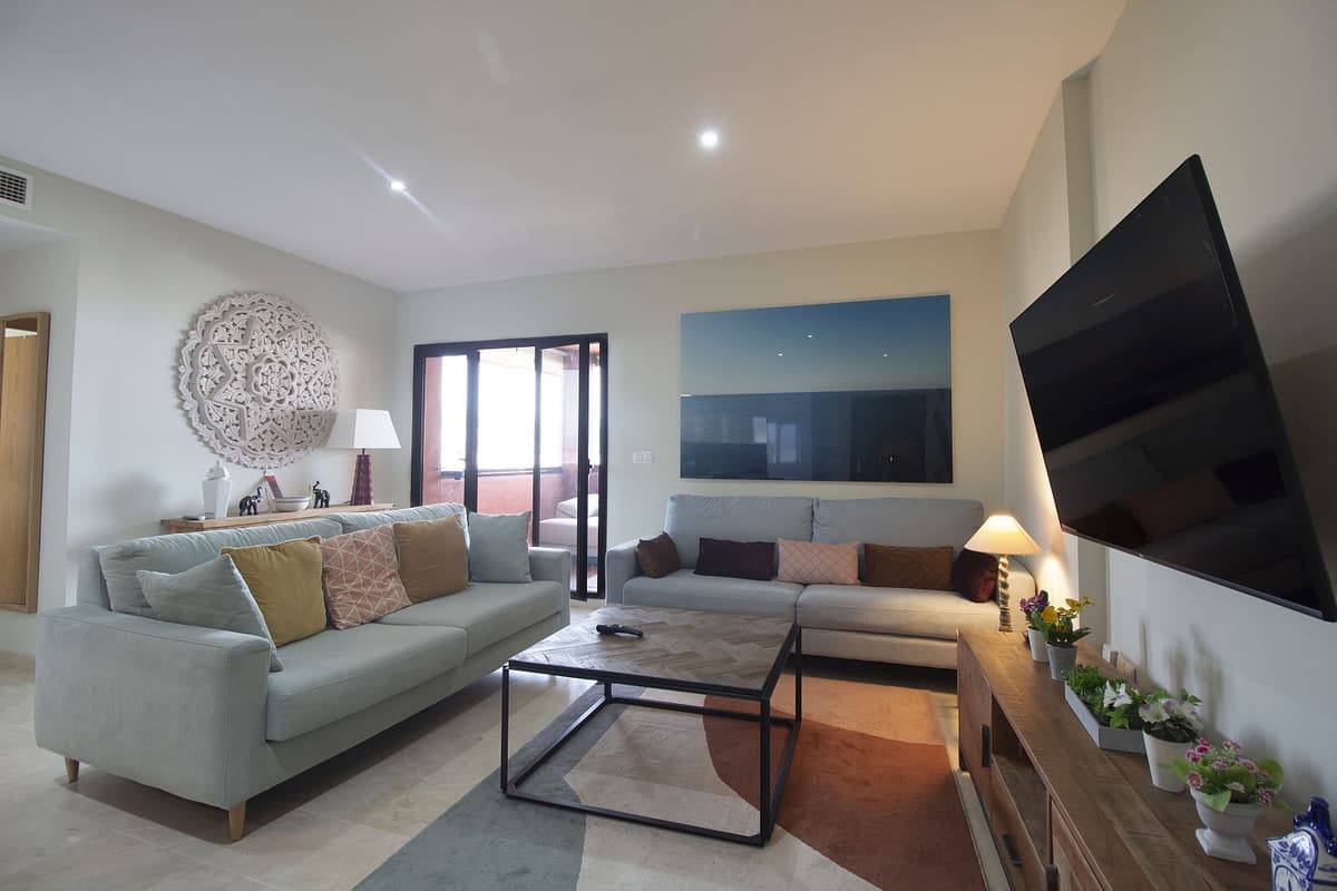 Middle Floor Apartment in Estepona — photo 8 of 10