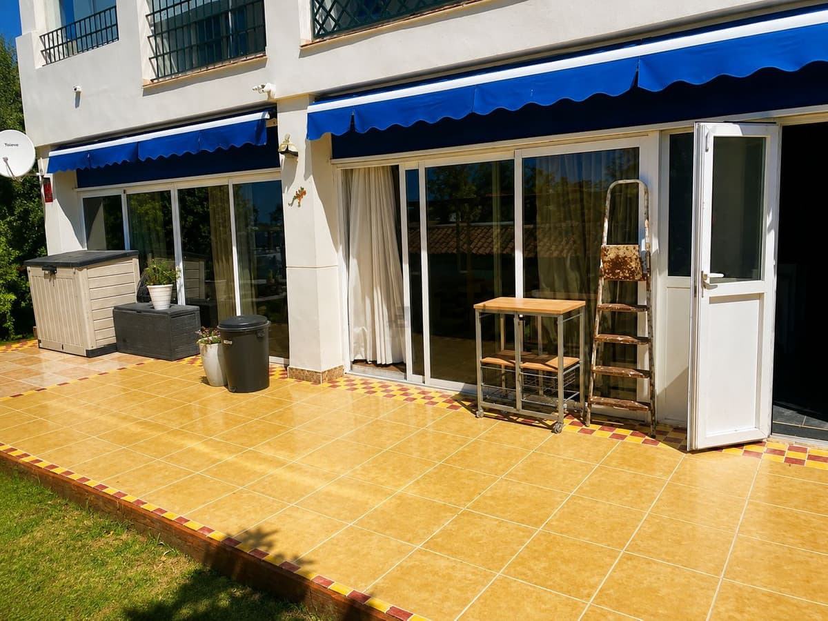 Ground Floor Apartment in Nueva Andalucía — photo 2 of 10
