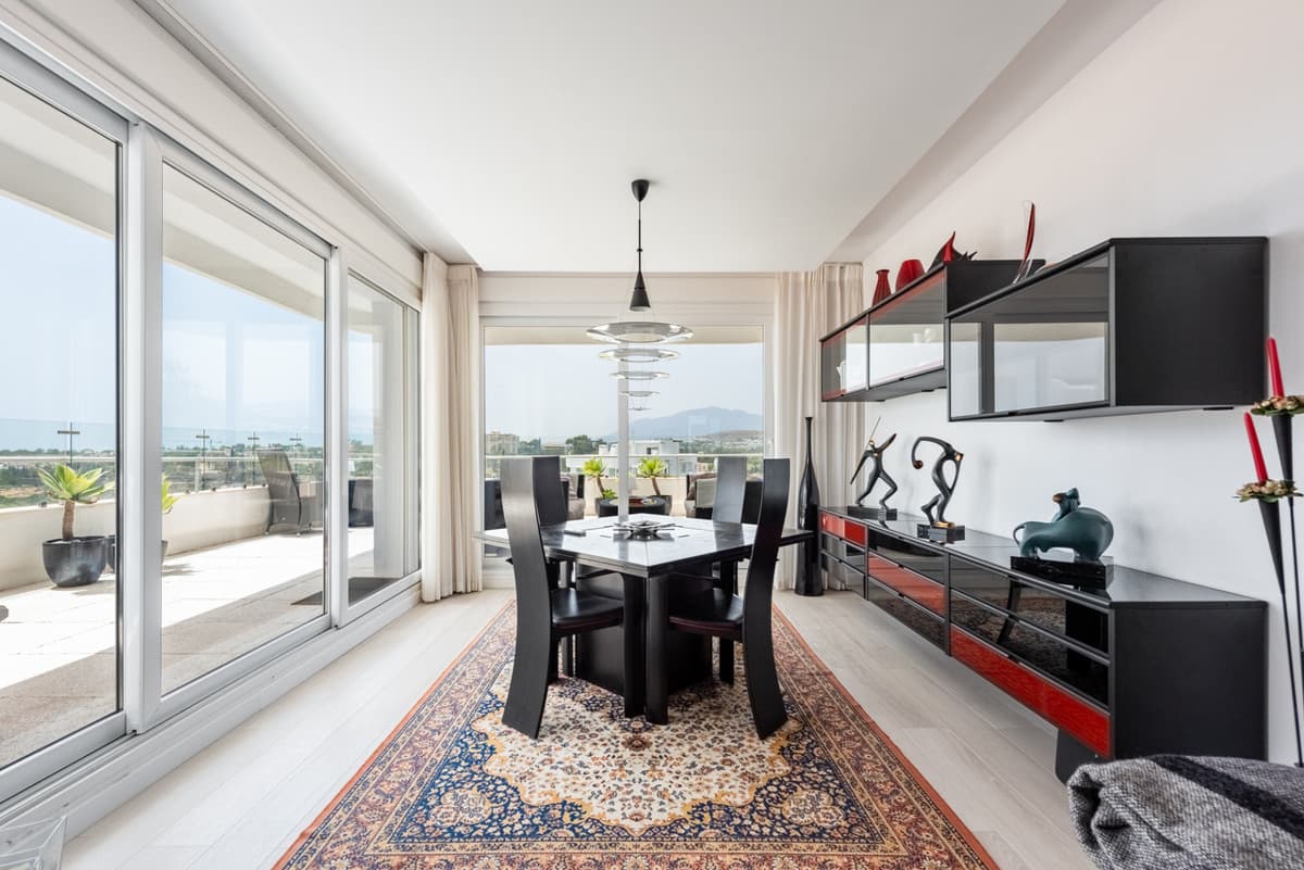 Middle Floor Apartment in Guadalmina Alta — photo 7 of 10