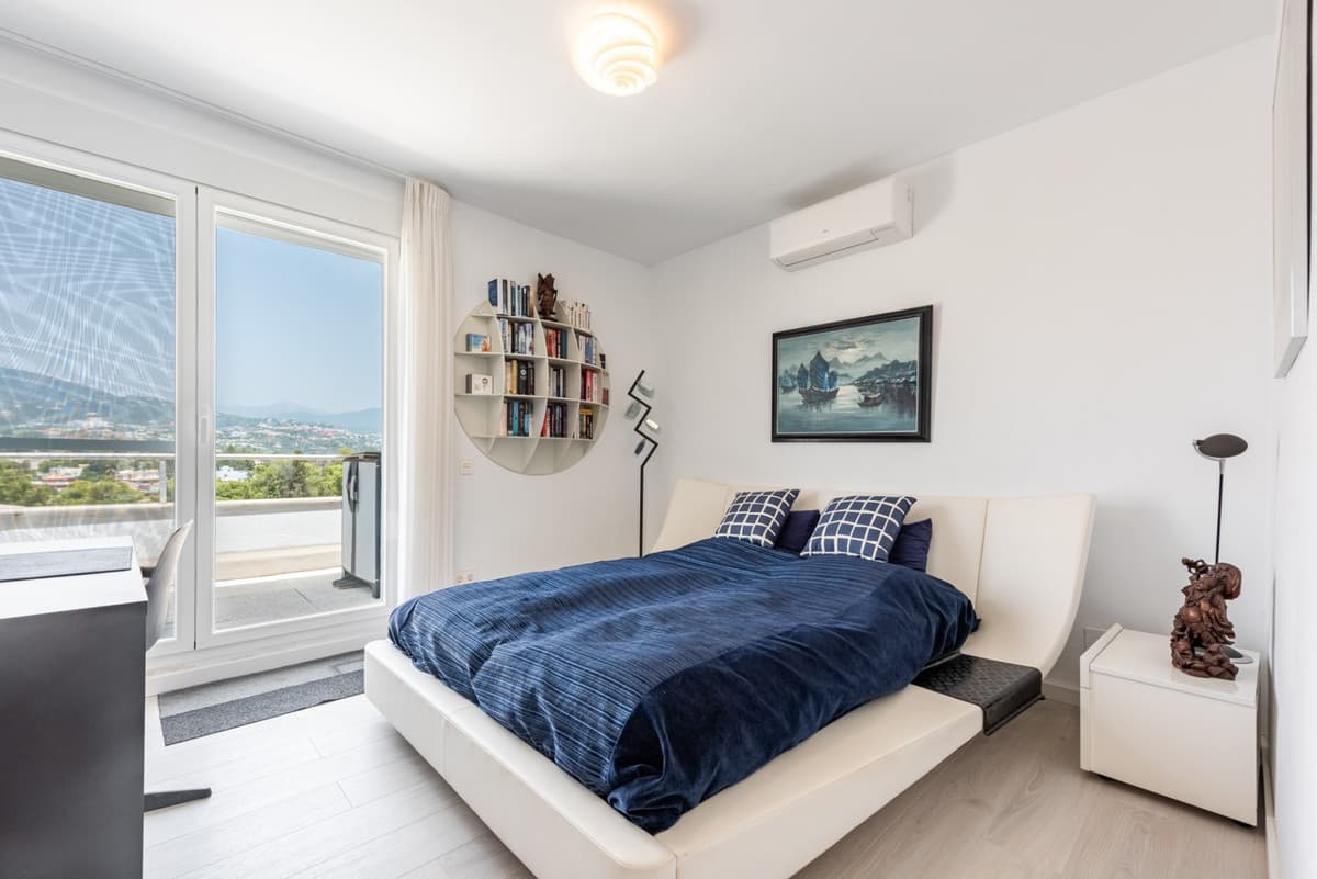 Middle Floor Apartment in Guadalmina Alta — photo 9 of 10