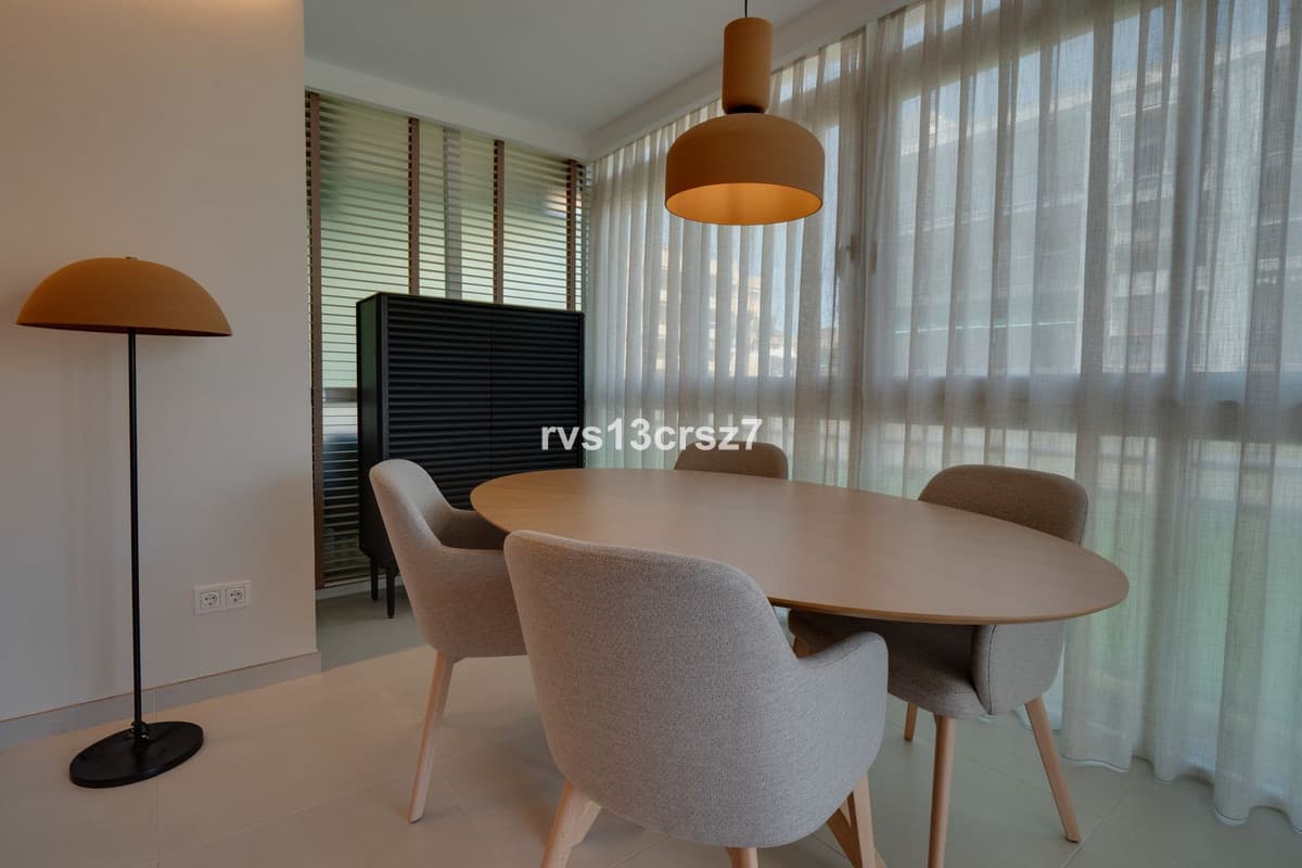 Middle Floor Apartment in Marbella — photo 4 of 10