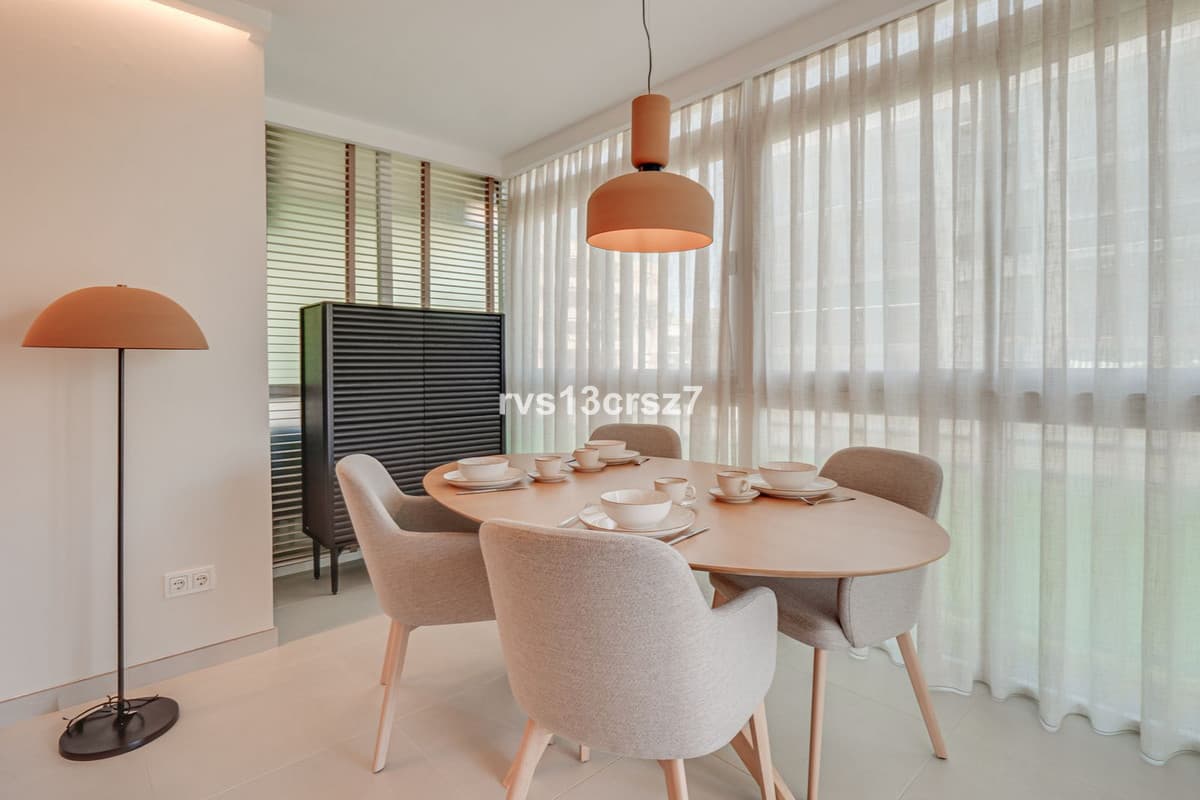 Middle Floor Apartment in Marbella — photo 5 of 10