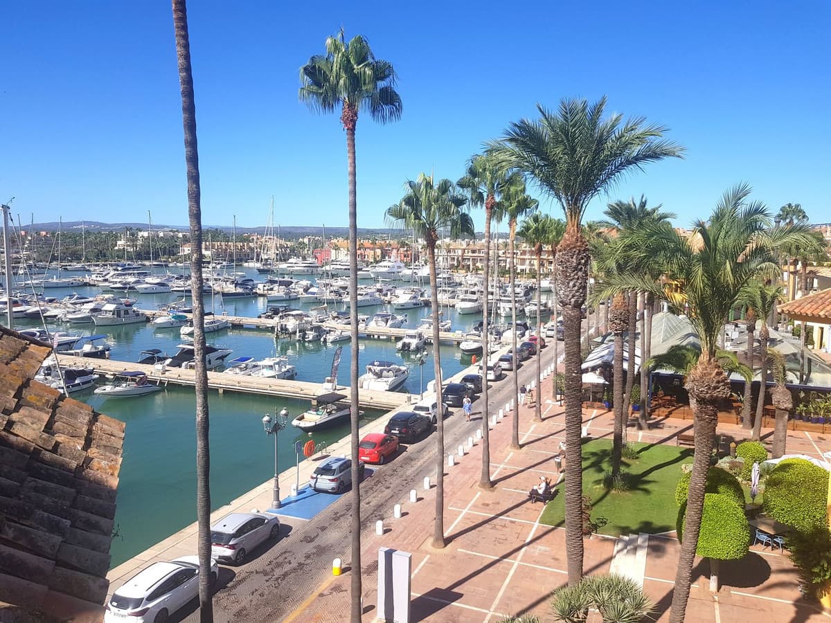 Penthouse in Sotogrande Marina — photo 1 of 10